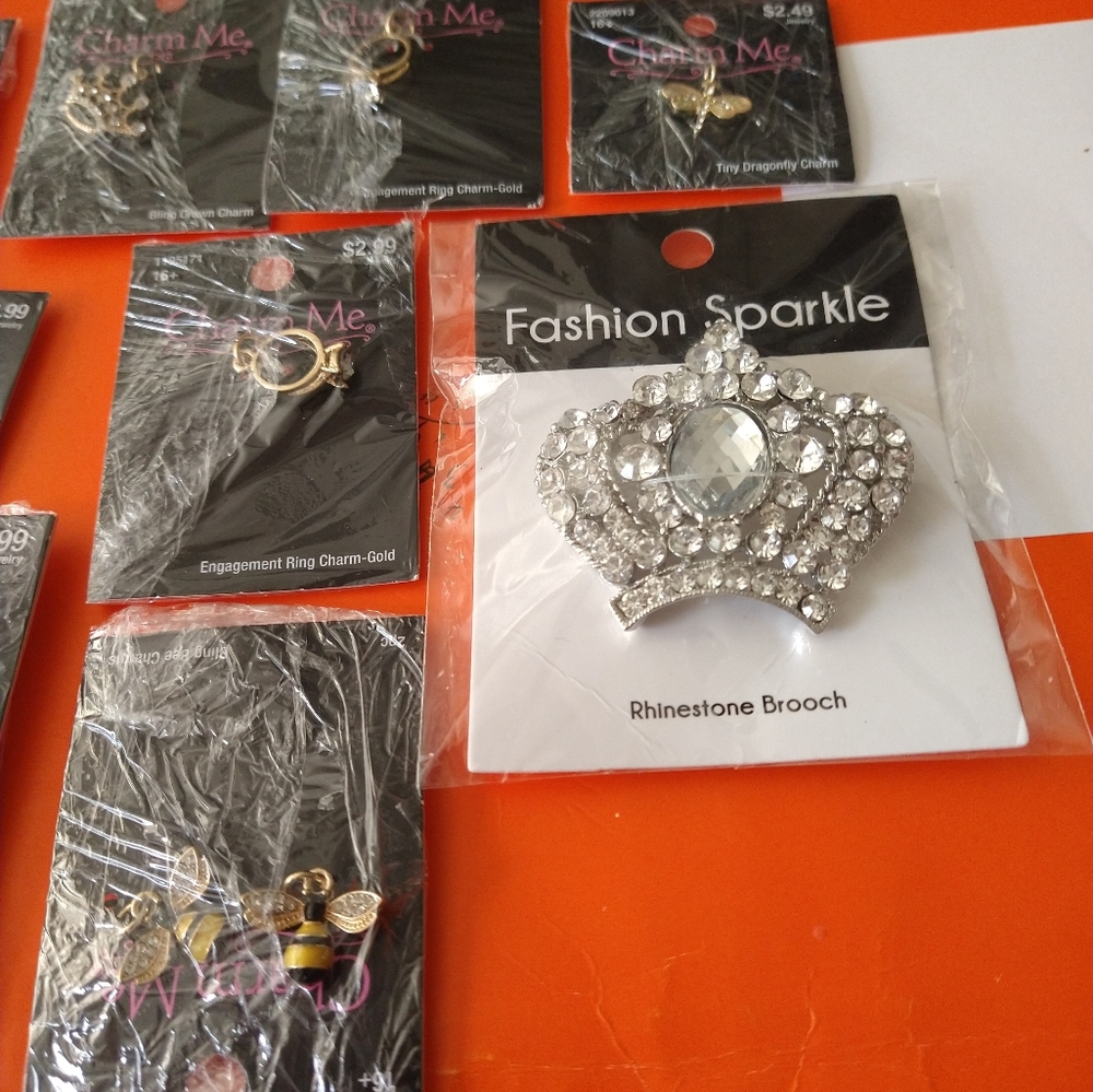 Charms - Picture 5 of 7